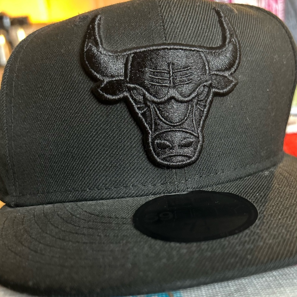 NWT Black Bulls Hat